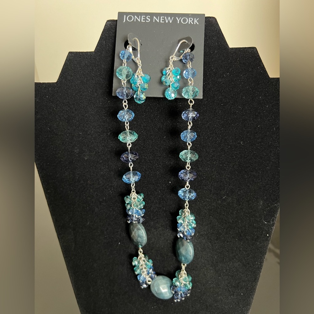 Jones New York Necklace & earring set